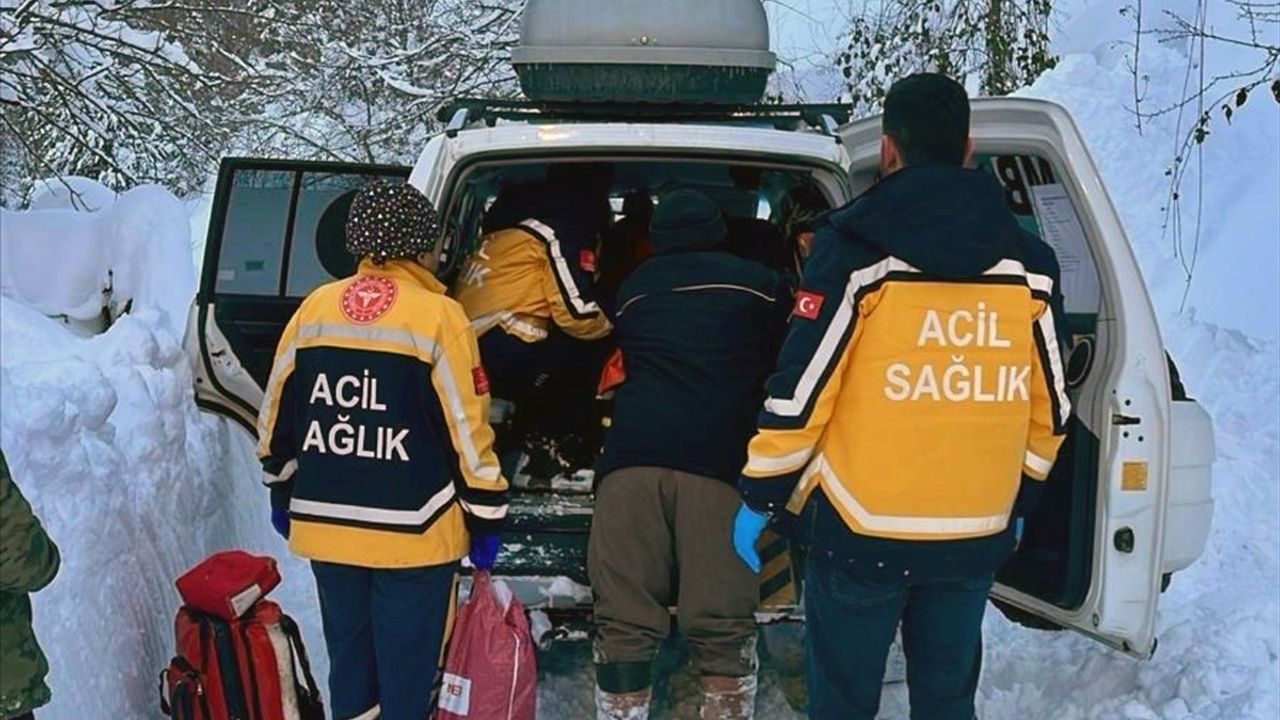 Samsun'da Karla Mücadelede Sağlık Hizmeti