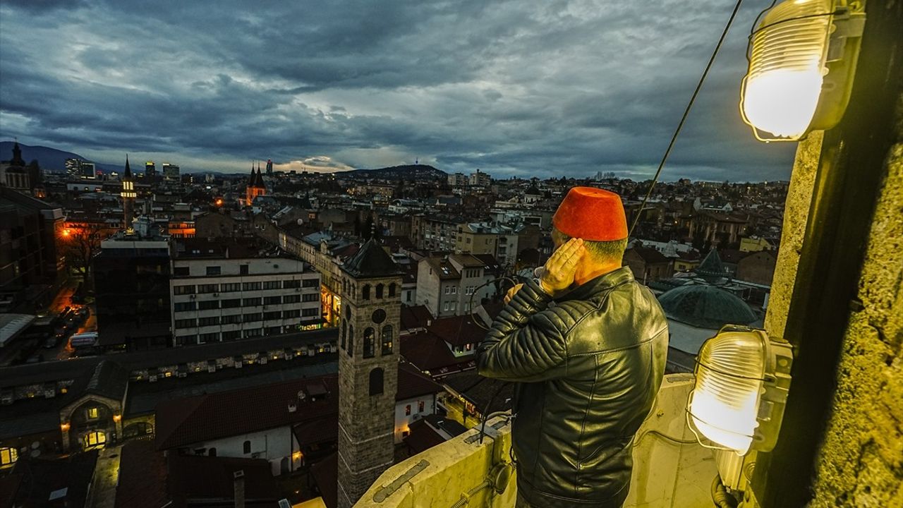 Saraybosna'nın Başçarşı'sı Ramazan İçin Işıklandırıldı