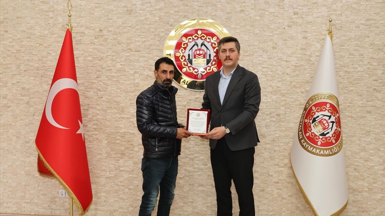 Siirt'teki Yangın Kurtarma Operasyonuna Teşekkür Plaketi