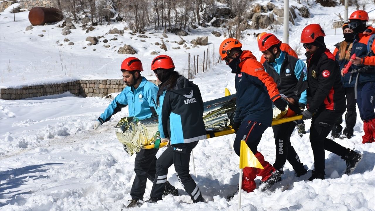 Şırnak'ta Çığ Tatbikatı Gerçekleştirildi