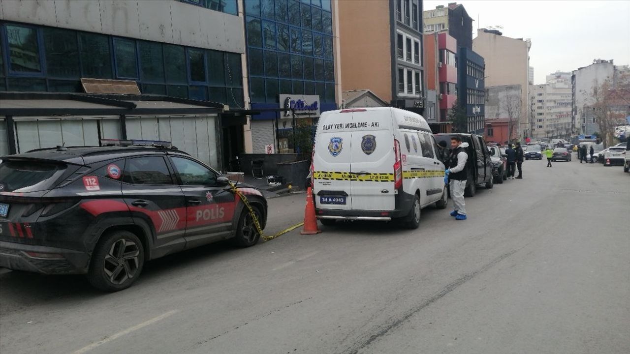 Şişli'de Kız Arkadaşını Öldüren Şüpheli İntihar Girişiminde Bulundu