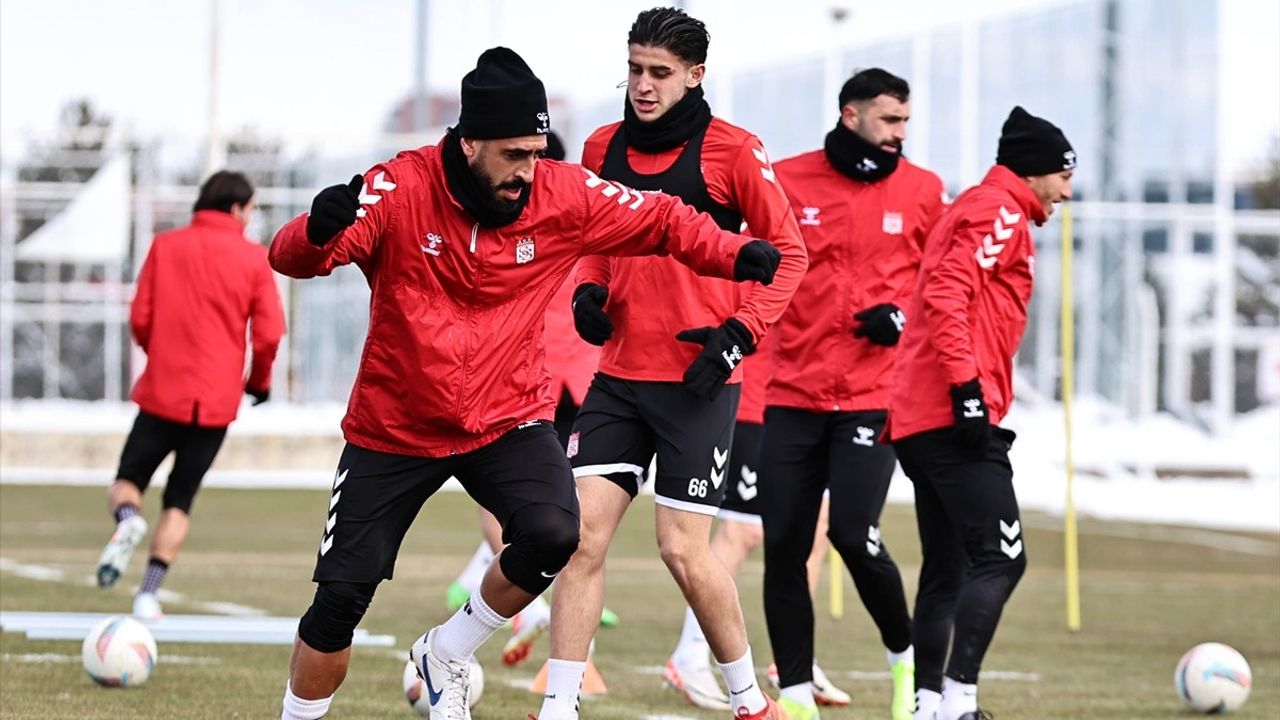 Sivasspor Beşiktaş Maçı Hazırlıkları Devam Ediyor