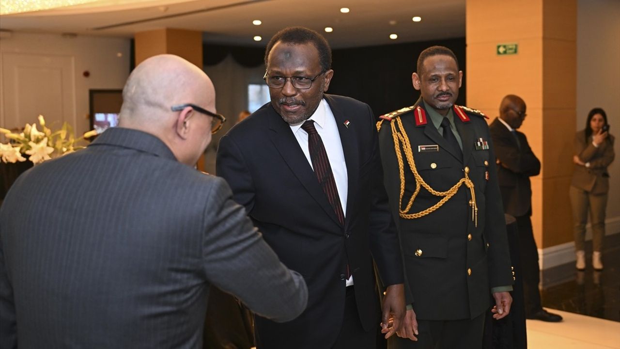 Sudan'ın Bağımsızlığının 69. Yıl Dönümü Kutlandı
