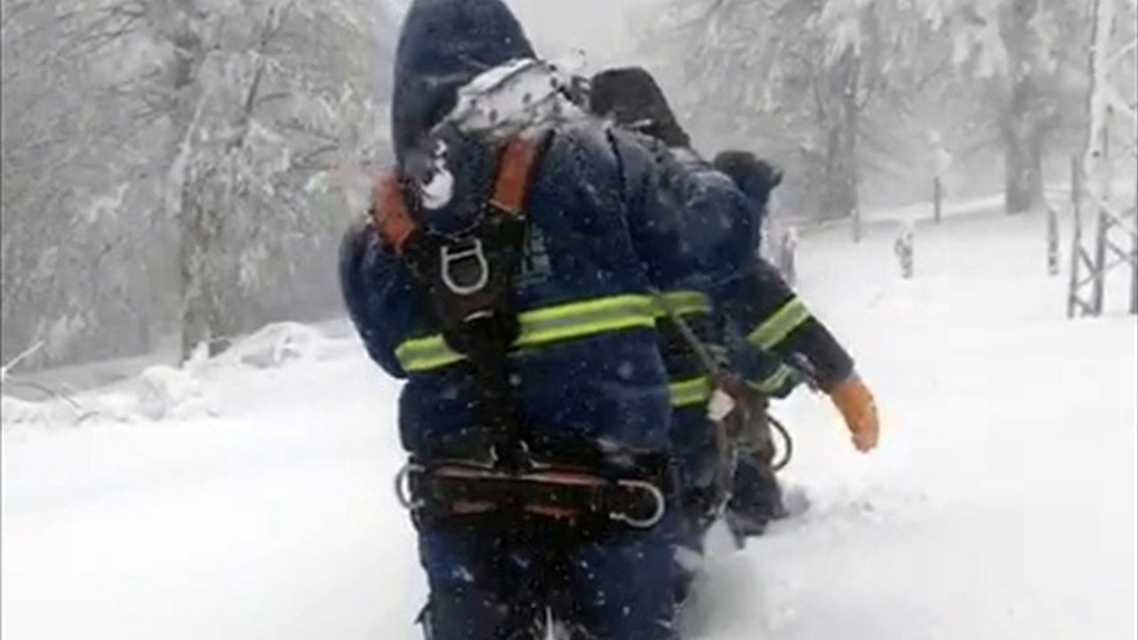 Tokat'ta Enerji Ekipleri Zorlu Hava Koşullarında Arızaları Gideriyor
