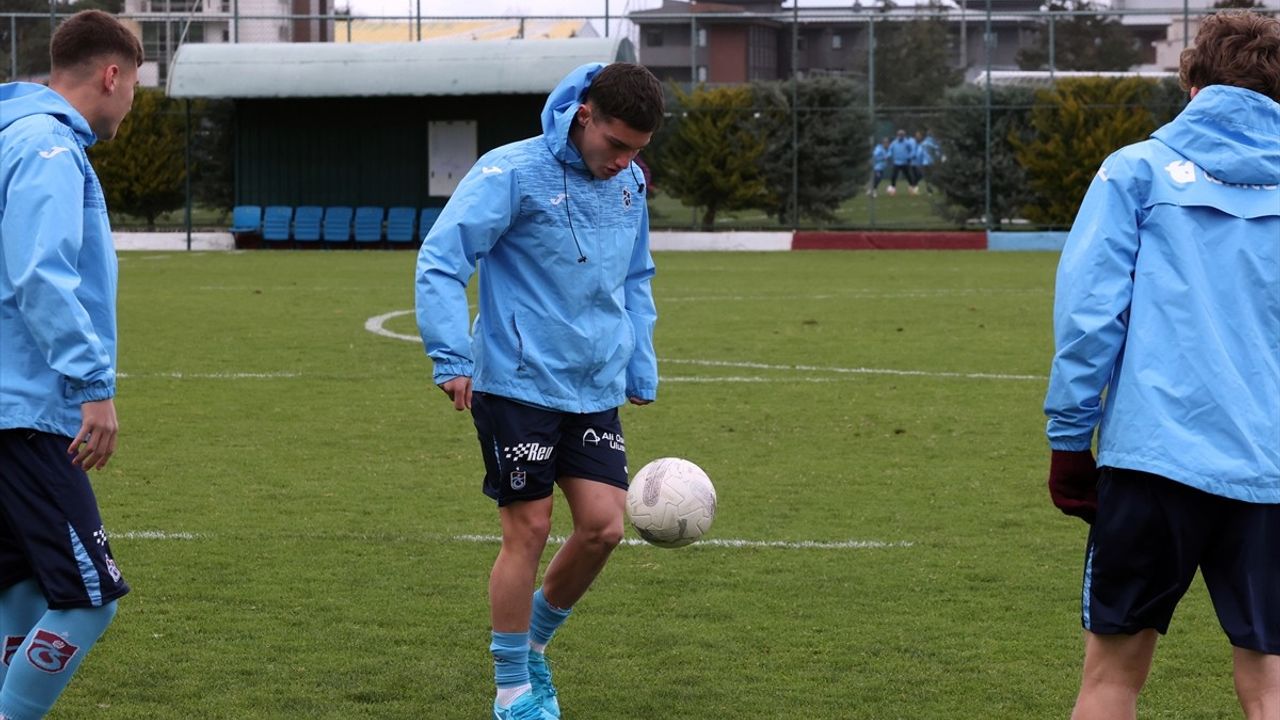 Trabzonspor 19 Yaş Altı Takımı UEFA Gençlik Ligi'nde Yükseliş Peşinde