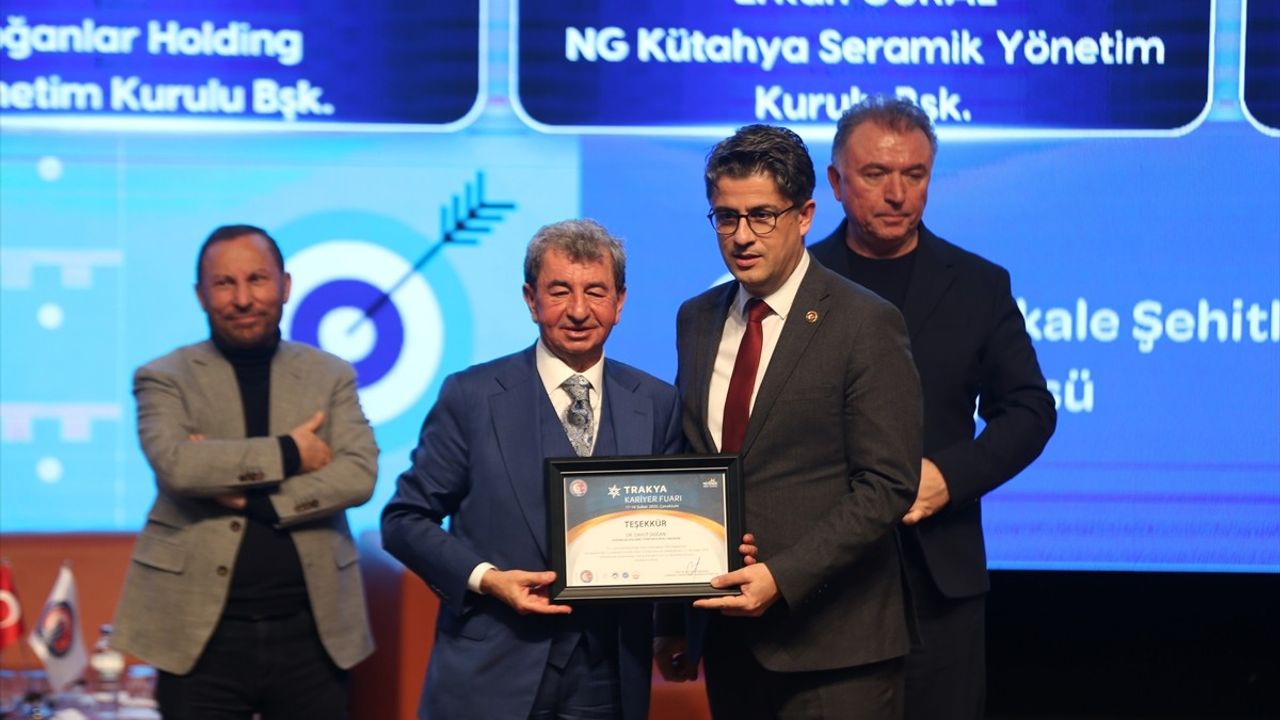 Trakya Kariyer Fuarı'nda İş İnsanları Geleceğin Liderleriyle Buluştu