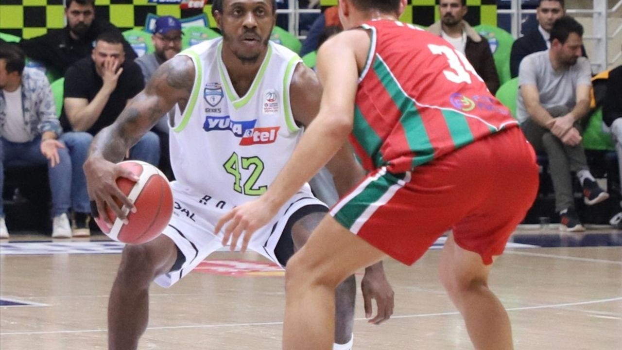 Yukatel Merkezefendi Belediyesi Basket, Karşıyaka'yı Farkla Geçti