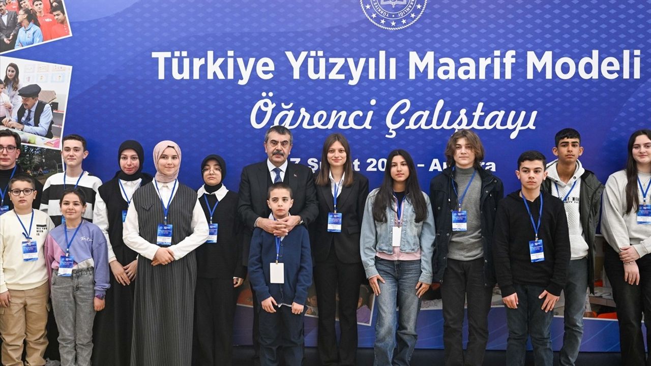 Yusuf Tekin'den Türkiye Yüzyılı Maarif Modeli Vurgusu