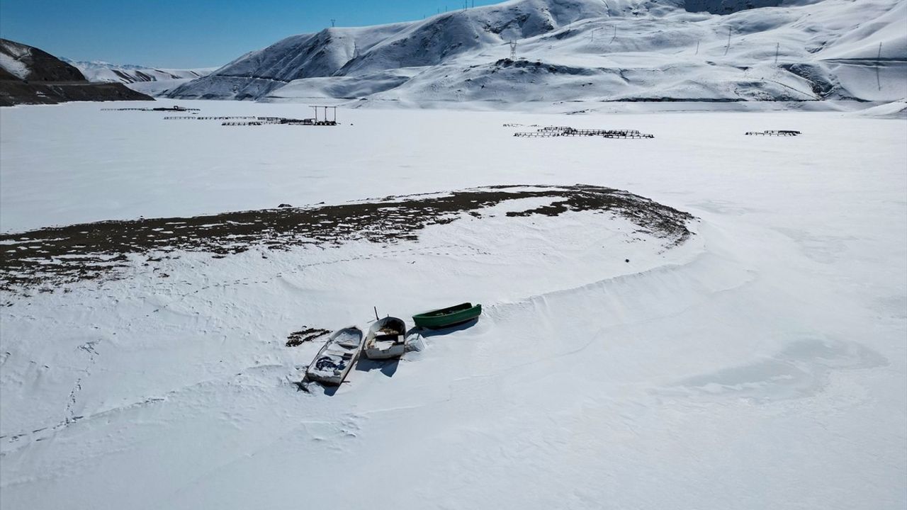 Zernek Barajı'nın Buz Tutması