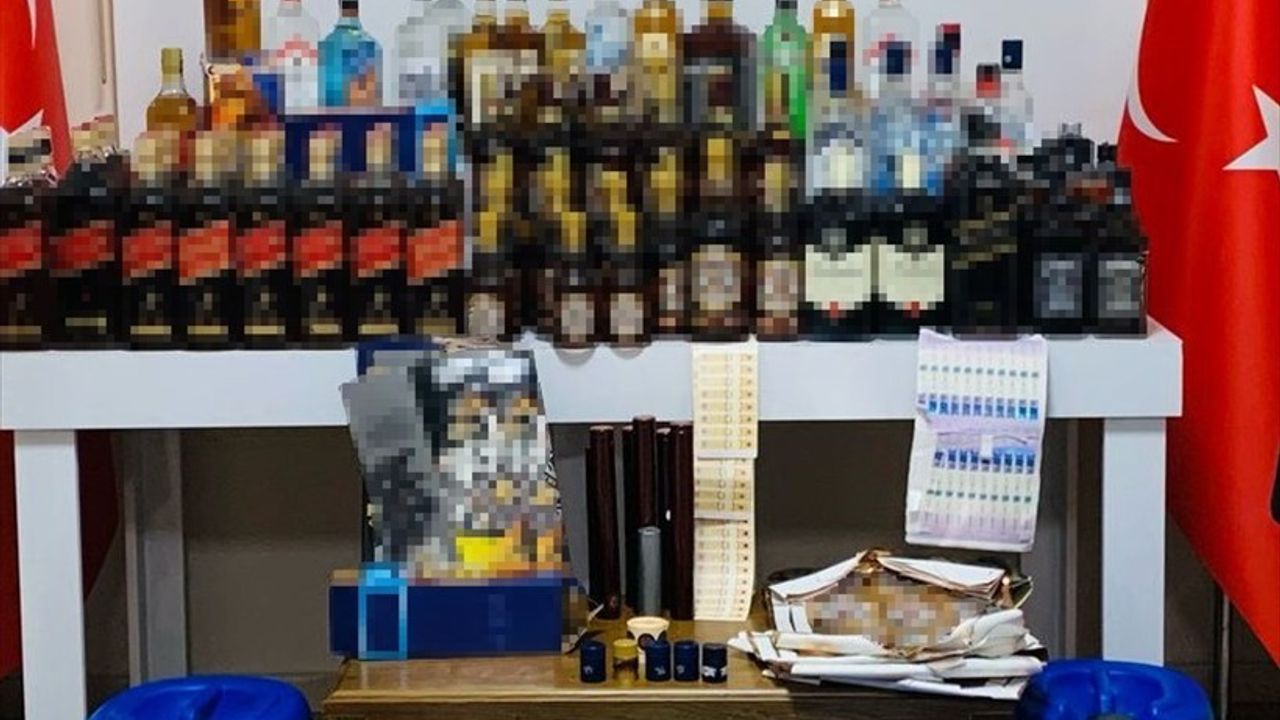 Zeytinburnu'nda Sahte İçki Operasyonu: 2 Gözaltı