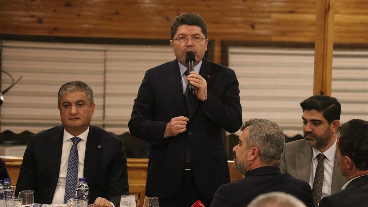 Adalet Bakanı Tunç'tan Birlik ve Beraberlik Vurgusu