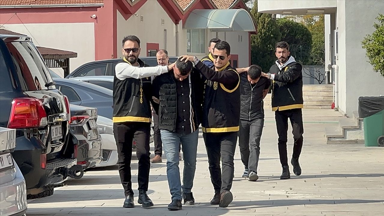 Adana'da İş İnsanı Tabancayla Yaralandı: 2 Şüpheli Gözaltında