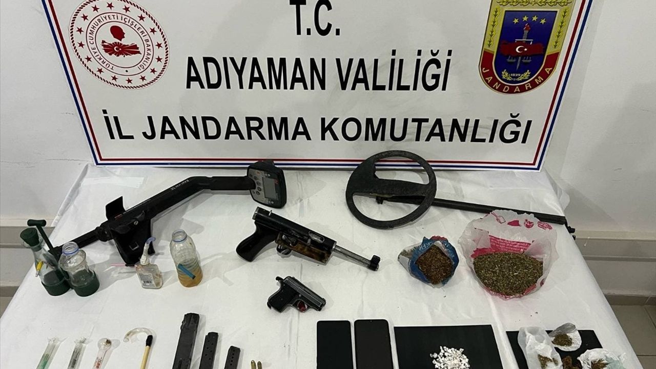 Adıyaman'da Uyuşturucu Operasyonu: 14 Gözaltı