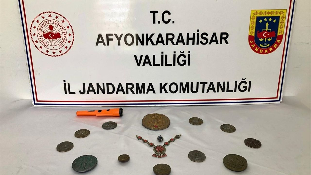 Afyonkarahisar'da Tarihi Eser Kaçakçılığı Operasyonu