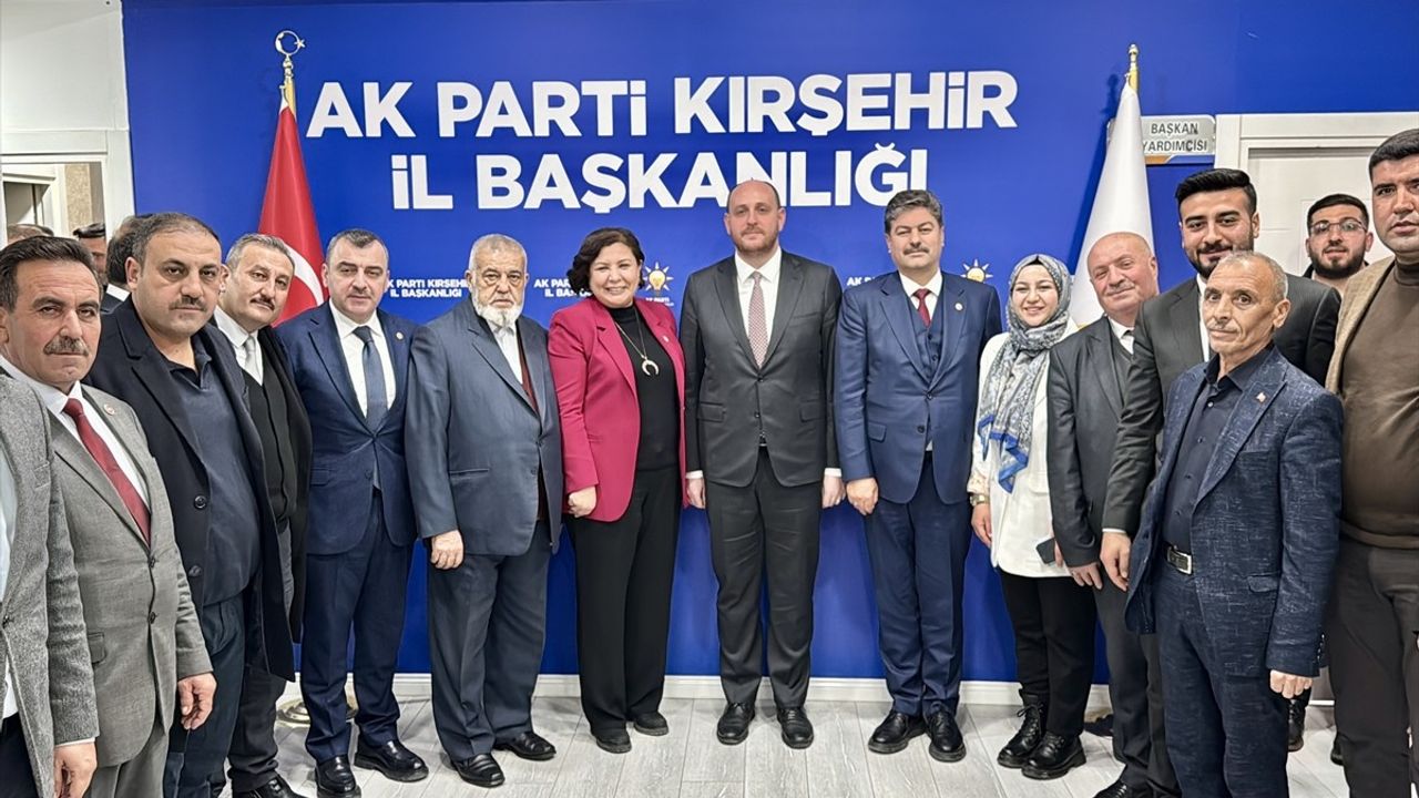 AK Parti Genel Başkan Yardımcısı Büyükgümüş Kırşehir'de