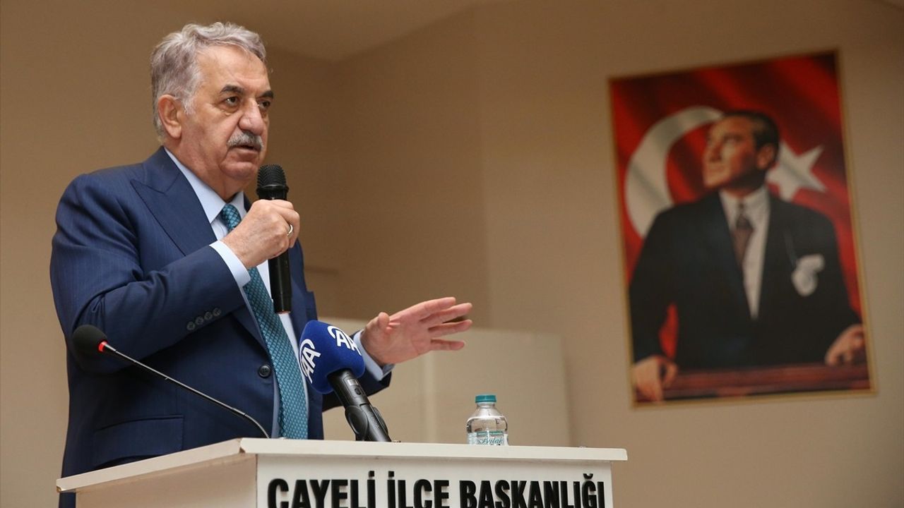 AK Parti Genel Başkan Yardımcısı Hayati Yazıcı, Rize'de Milletin Değerlerine Vurgu Yaptı