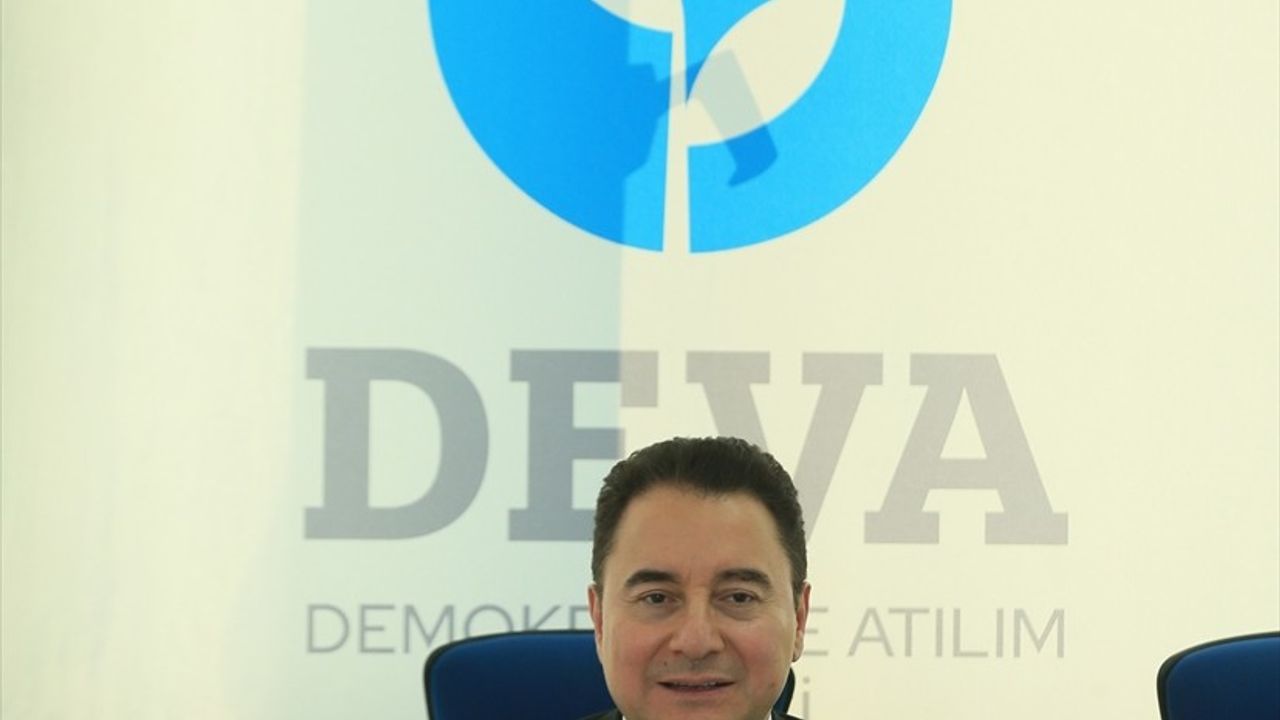 Ali Babacan Kocaeli'de Basın Toplantısı Düzenledi
