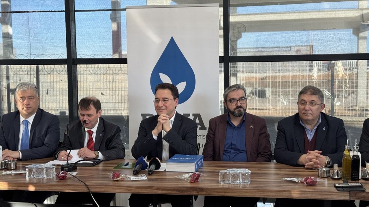 Ali Babacan, Konya'da Basın Toplantısı Düzenledi