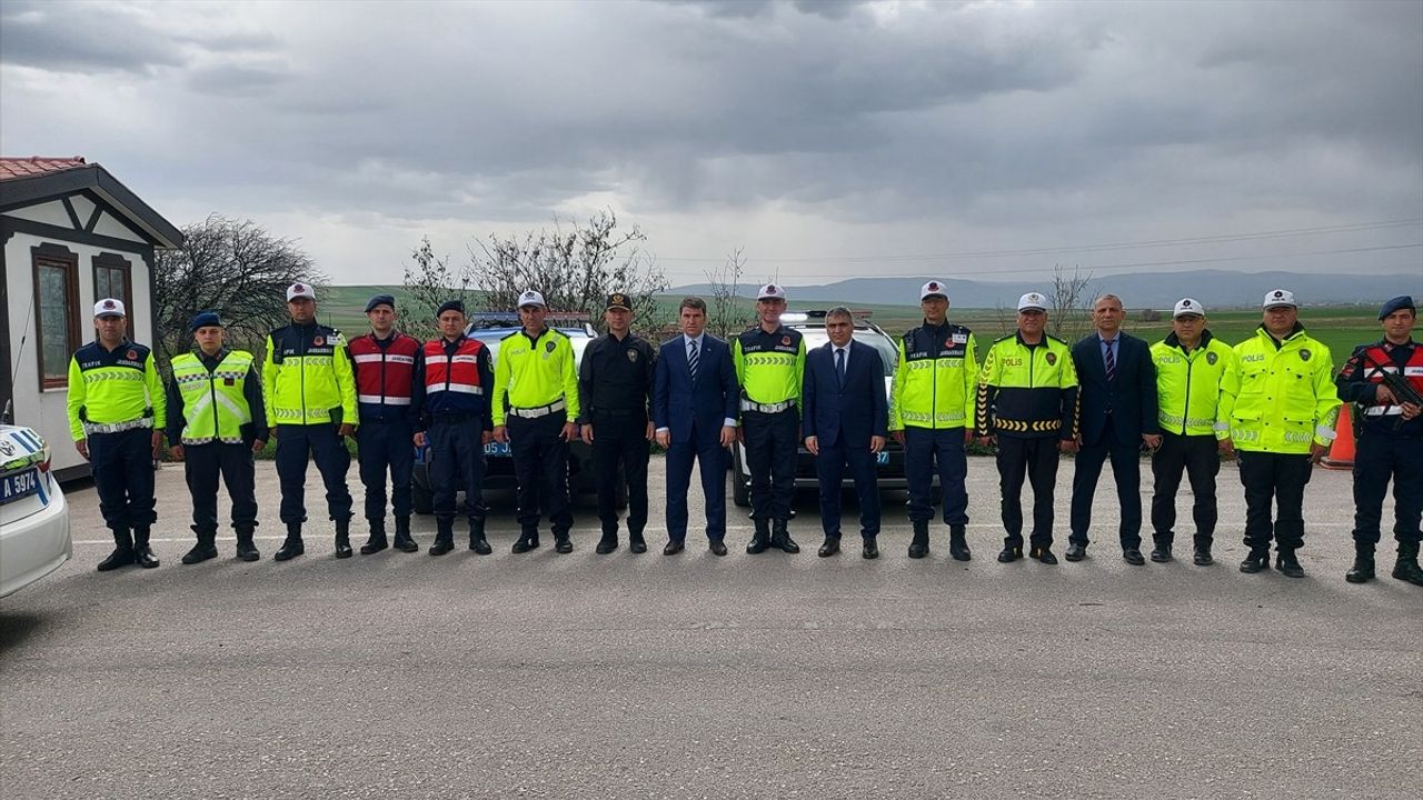 Amasya'da Bayram Öncesi Trafik Denetimleri Artırıldı