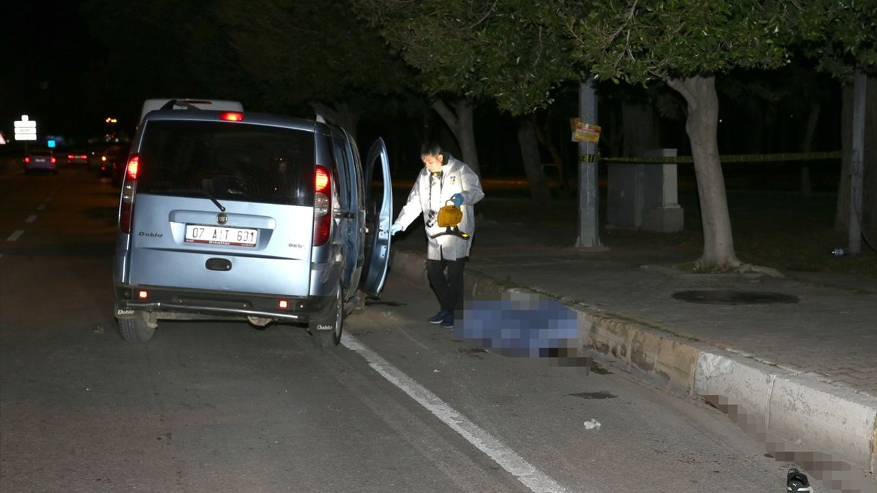 Antalya'da Trafik Kazası: 1 Ölü