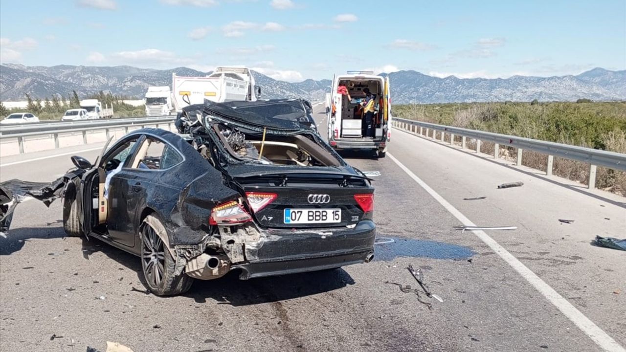 Antalya'da Trajik Kaza: 1 Ölü, 2 Yaralı