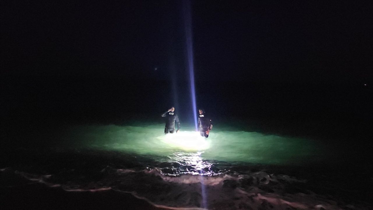 Antalya'da Zıpkınla Balık Avlayan Kişi Boğuldu