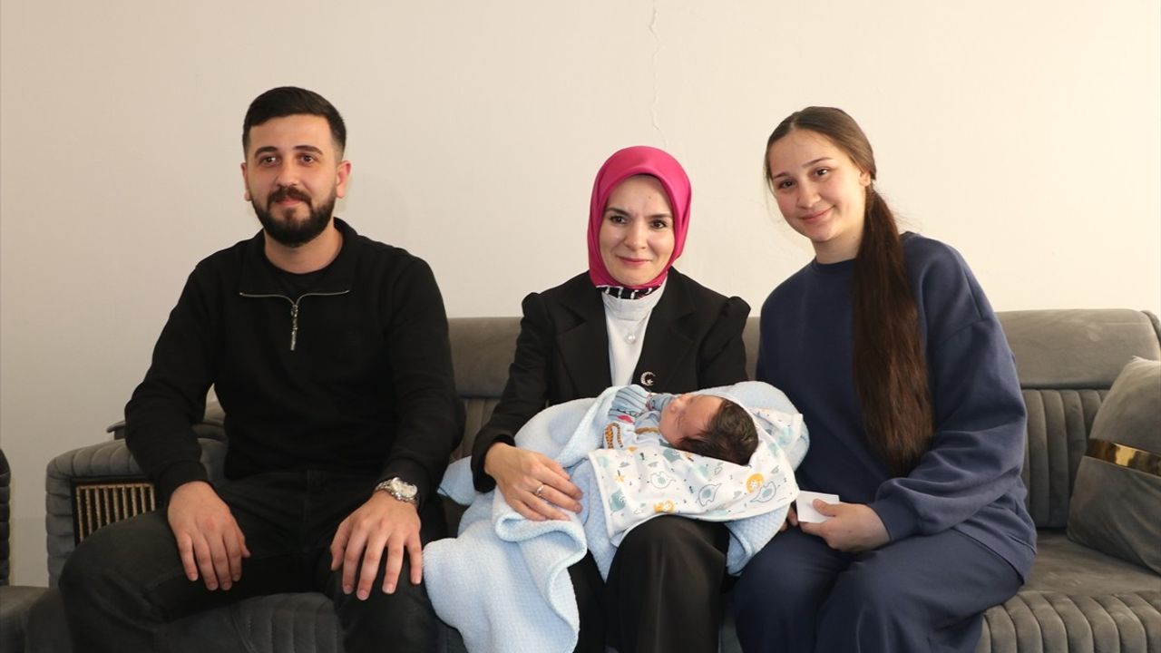 Bakan Göktaş'tan Aile ve Gençlik Fonu Ziyareti