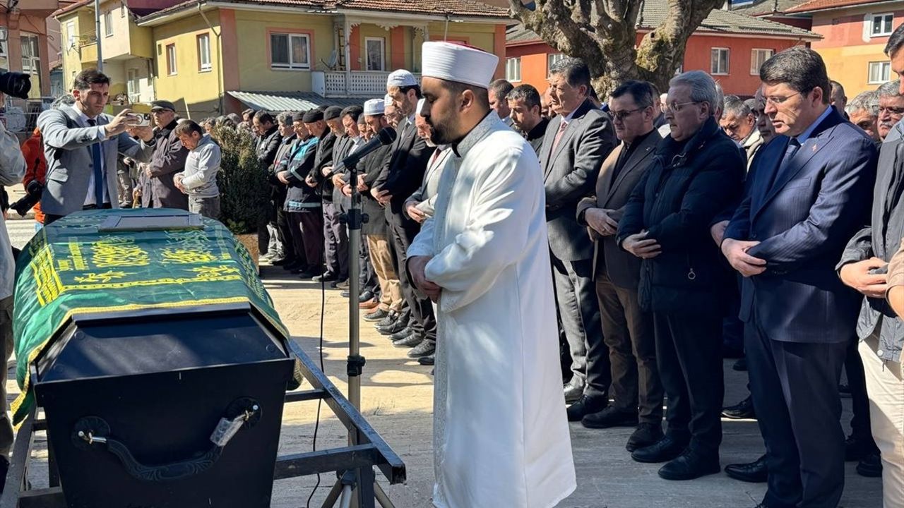 Bartın'da Eski Belediye Başkanı Zeki Erdoğan'ın Cenaze Töreni