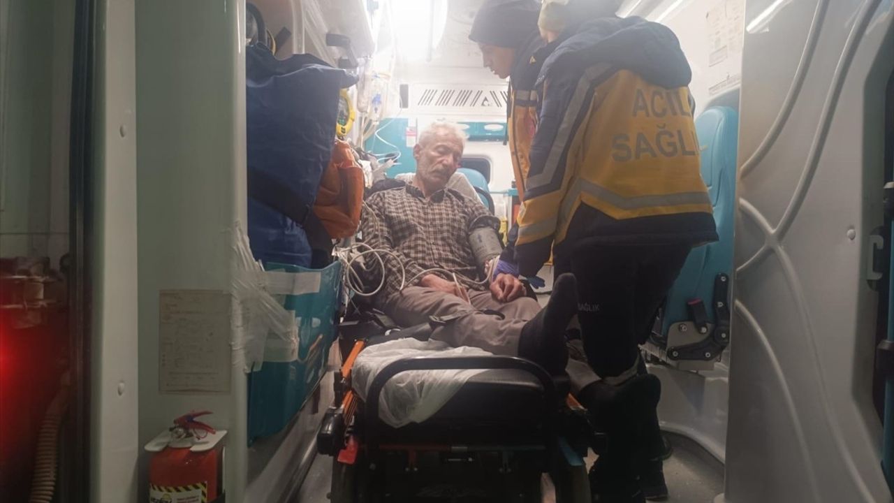 Batman'da Heyelan Sonrası Hastaya Acil Müdahale