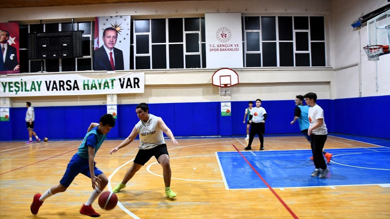 Bilecik'te Sokaklar Bizim 3x3 Basketbol Turnuvası Düzenlendi