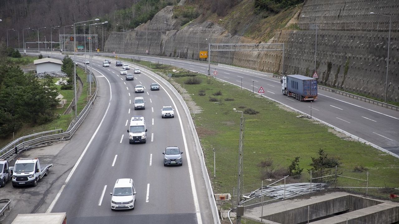 Bolu Dağı'nda Bayram Yolculuğu Başladı