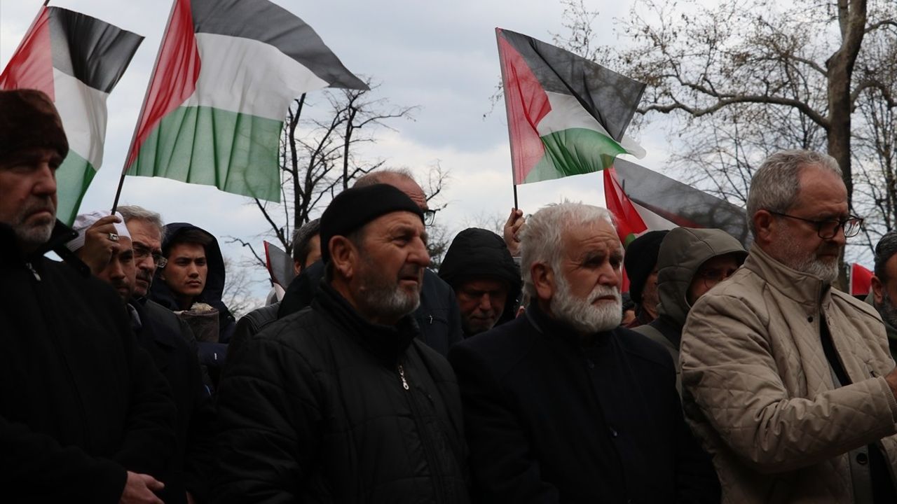 Bursa'da Gazze İçin Gıyabi Cenaze Namazı