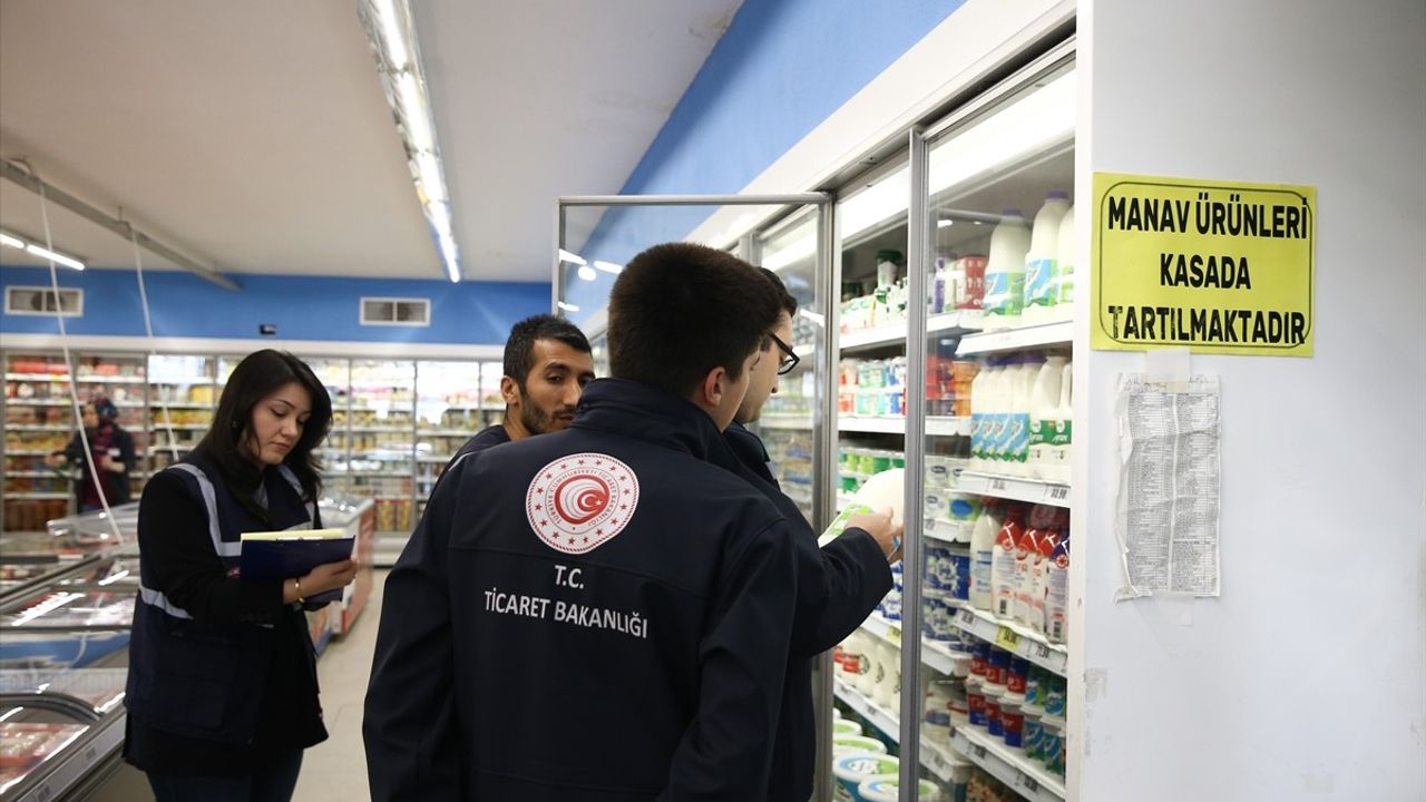 Bursa'da Ramazan Bayramı Öncesi Market Denetimleri Artırıldı