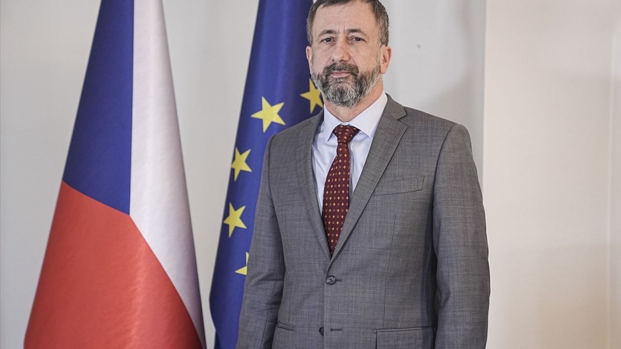 Çekya Büyükelçisi Stepanek: AB, Ukrayna'nın En Büyük Destekçisi Olmaya Devam Edecek