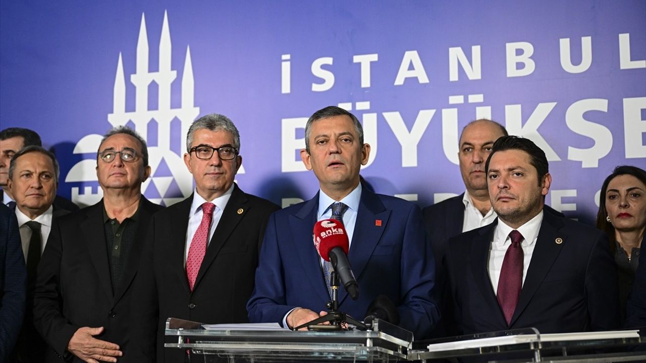 CHP Genel Başkanı Özgür Özel'den İBB Açıklamaları