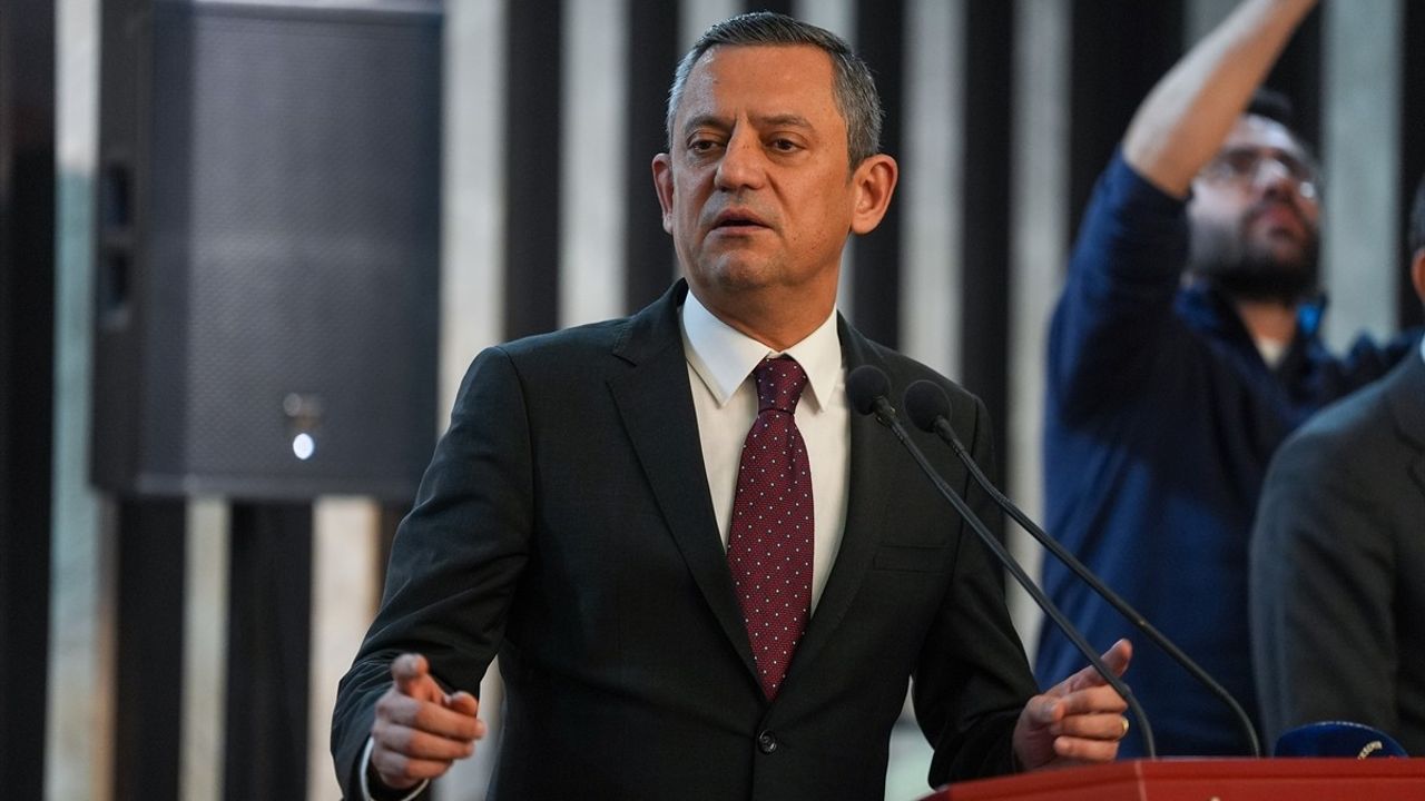 CHP Genel Başkanı Özgür Özel'den Trump ve Ekonomi Üzerine Önemli Açıklamalar