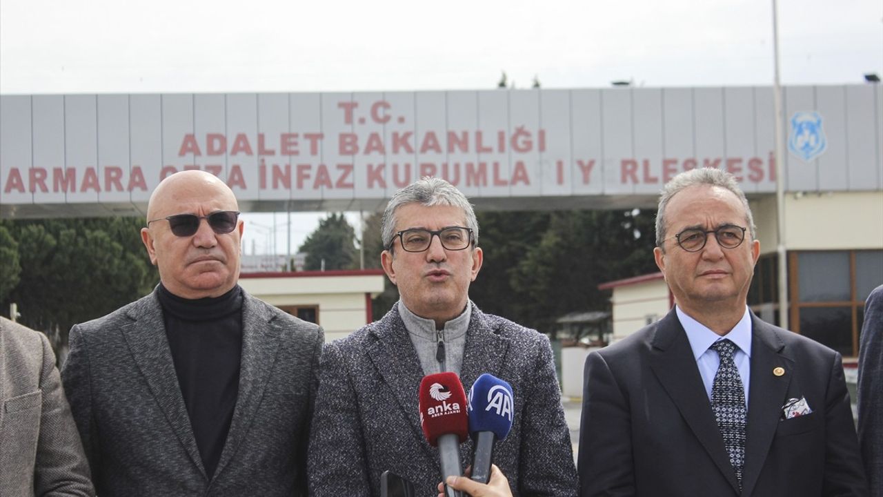 CHP Heyeti Marmara Cezaevinde Tutuklu Belediye Başkanlarını Ziyaret Etti