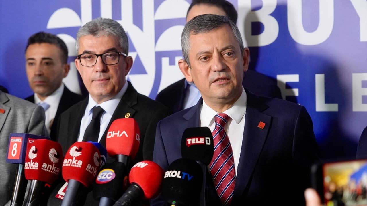 CHP Olağanüstü Kurultayını 6 Nisan'da Toplayacak