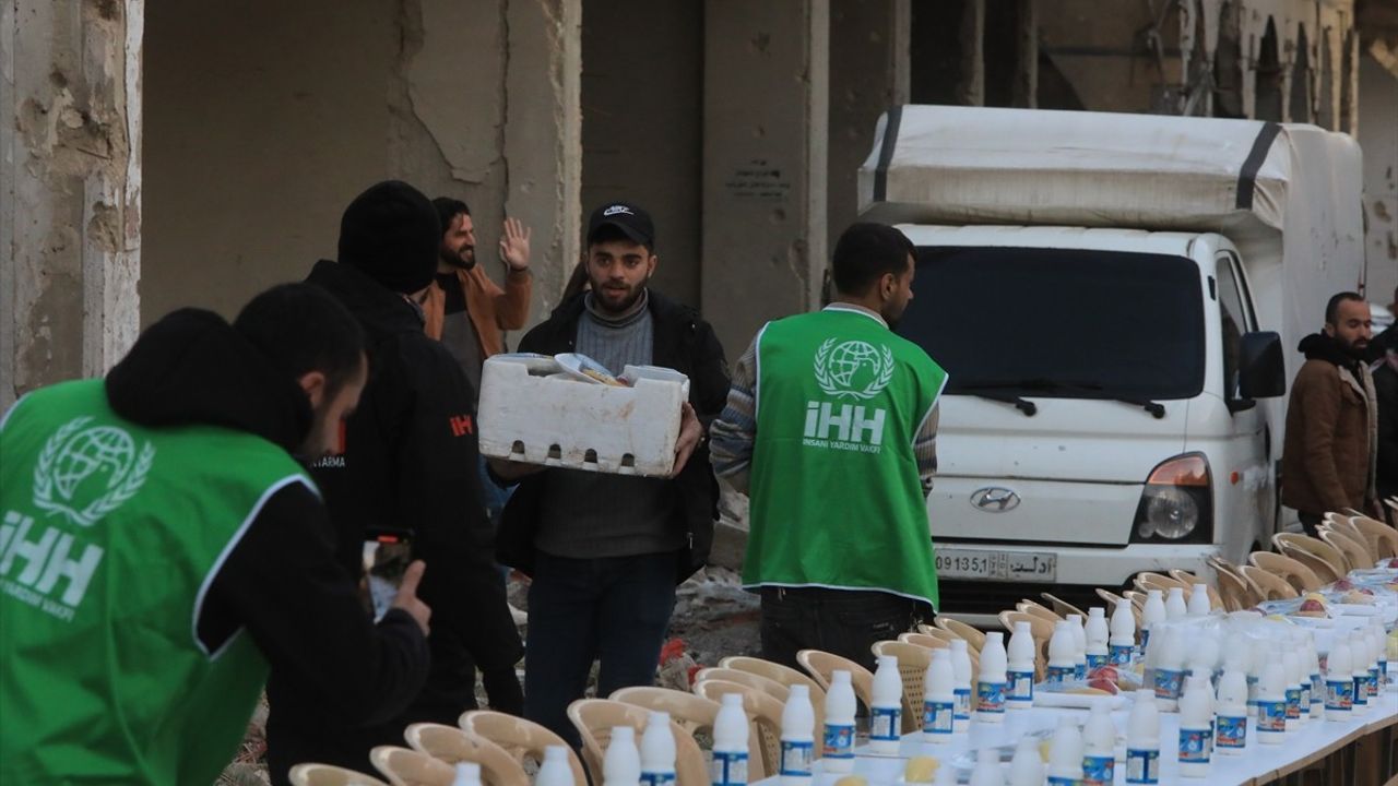 Cobar Mahallesi'nde Toplu İftar Etkinliği Düzenlendi