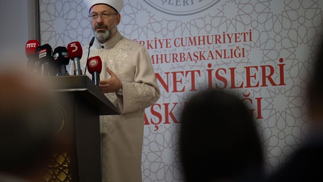 Diyanet İşleri Başkanı Erbaş, İyilik Haftası'nın Duyurusunu Yaptı