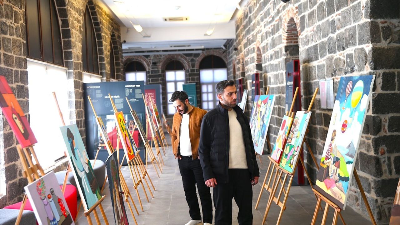 Diyarbakır'da Bağımlılıkla Mücadele: 'Bağımsız Renklerimiz' Sergisi