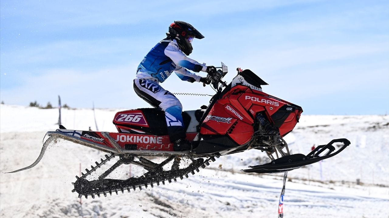 Dünya Kar Motosikleti Şampiyonası Finali Erciyes'te Gerçekleşti