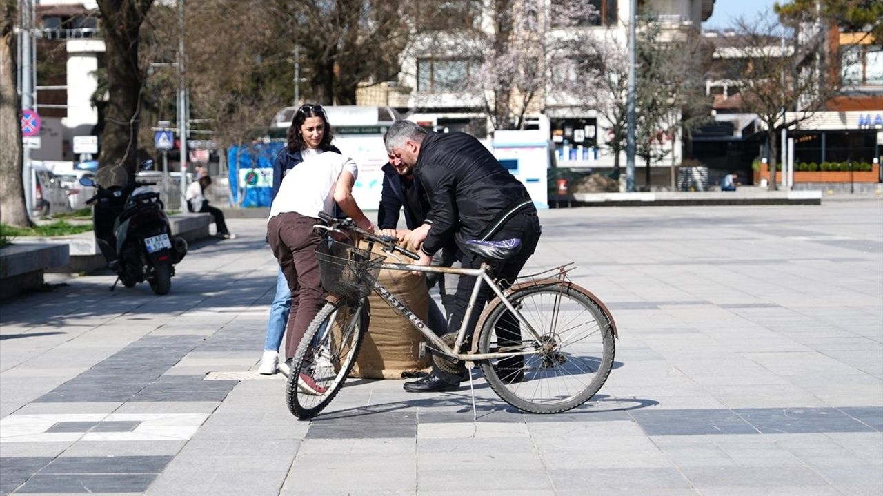 Düzce'de Seyit Onbaşı'na Saygı Duruşu: 200 Kilogramlık Sosyal Deney