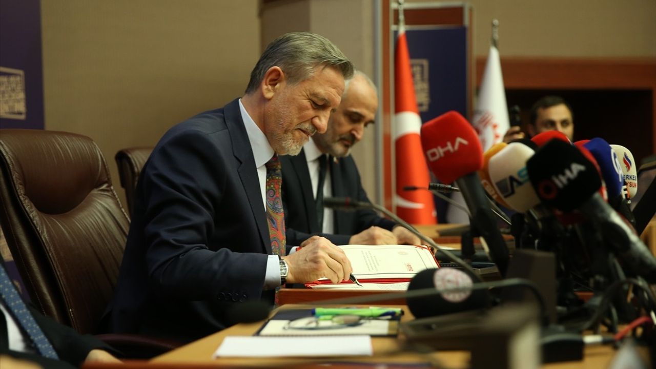 Eğitimde Radikal Dönüşüm: Bakan Tekin Bursa'da Önemli Açılamalarda Bulundu