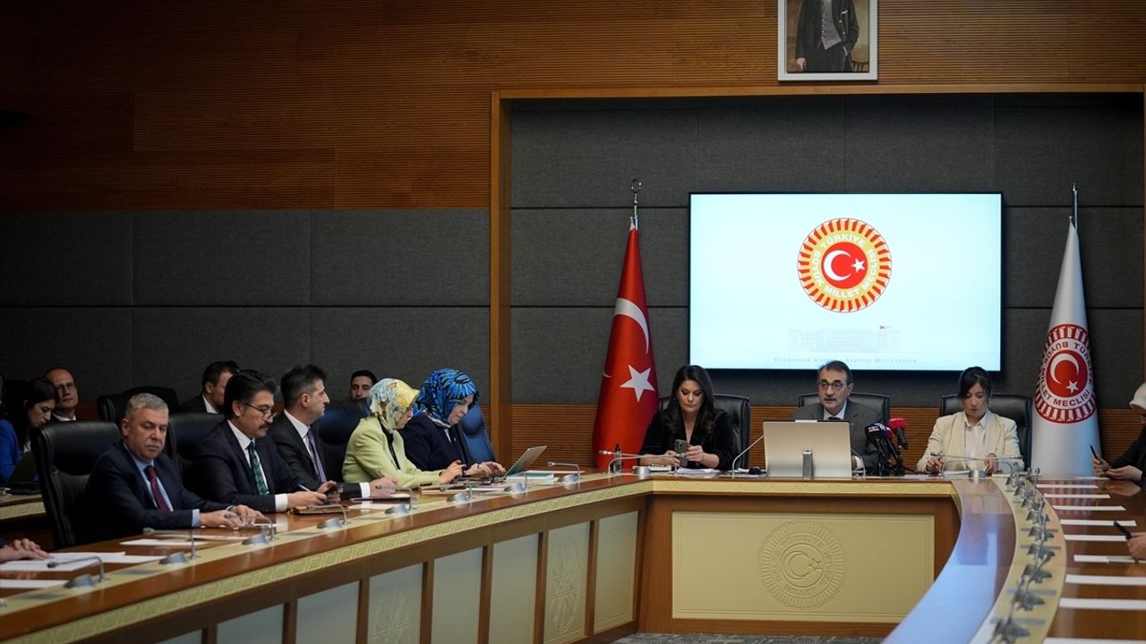 Eğitimde Yapay Zeka: TBMM'de Yeni Gelişmeler