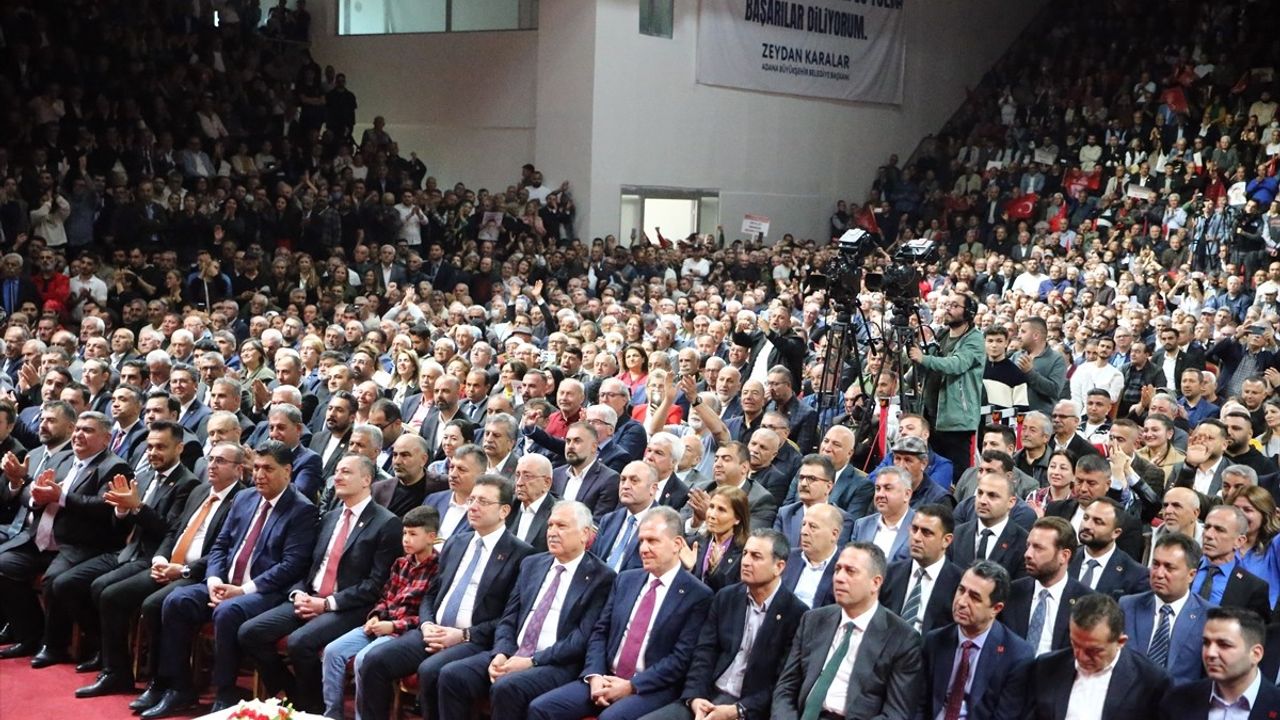 Ekrem İmamoğlu Adana'da Partililere Seslendi