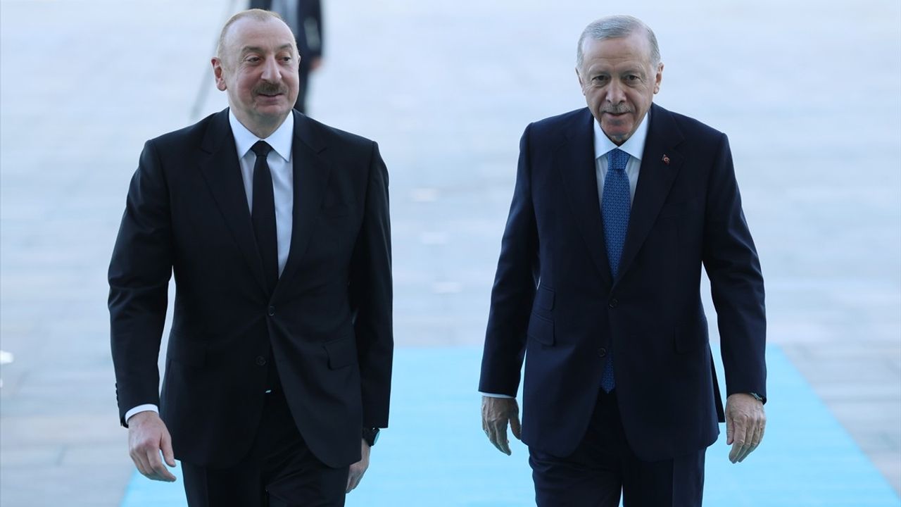Erdoğan ve Aliyev Resmi Törende Buluştu