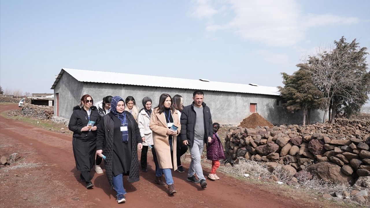 Erken Yaşta Evliliklere Karşı Bilgilendirme Projesi Başlatıldı