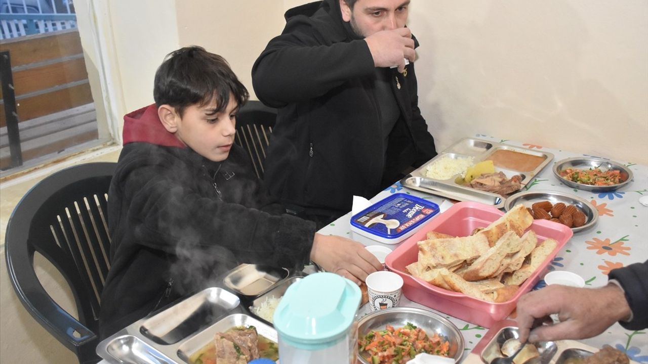 Gümüşhane'de 21 Yıldır Süren İftar Geleneği