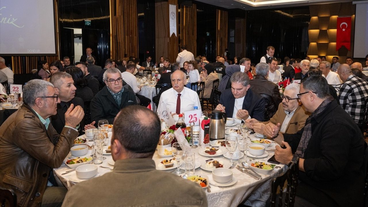Güreş Camiası İftarda Buluştu